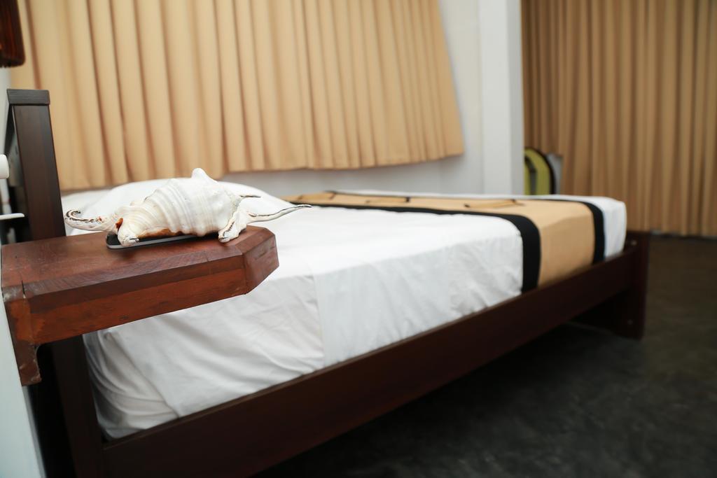 Four Season Guest House Tangalle Esterno foto