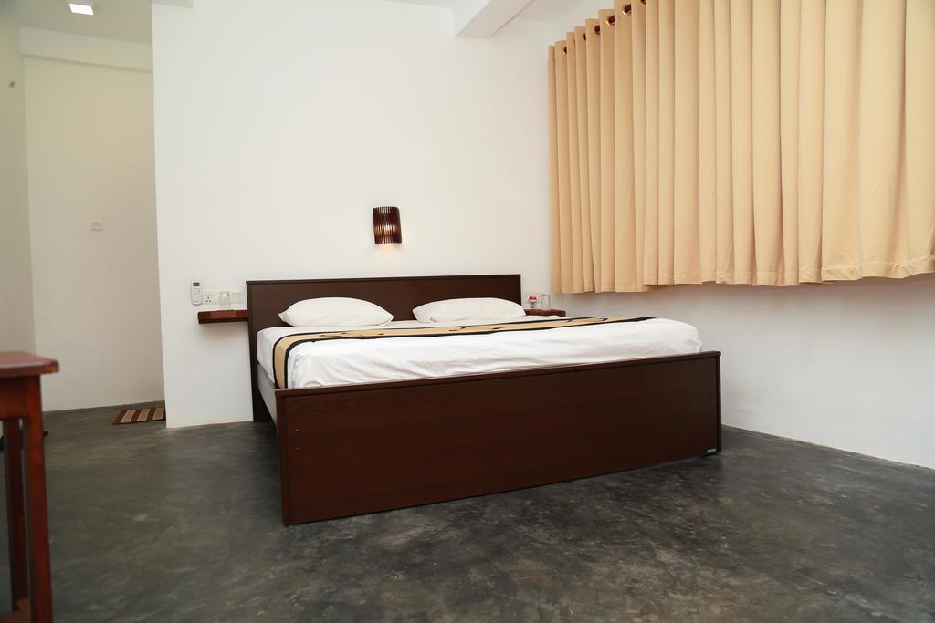 Four Season Guest House Tangalle Esterno foto