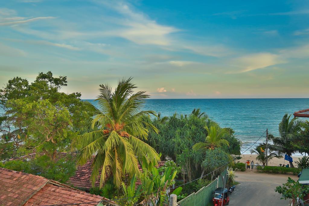 Four Season Guest House Tangalle Esterno foto