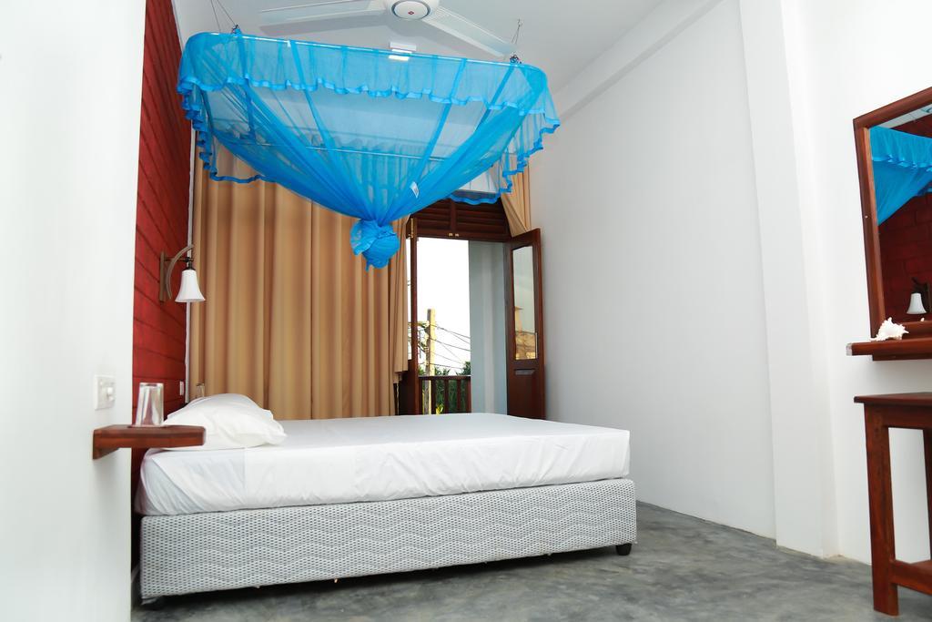 Four Season Guest House Tangalle Esterno foto